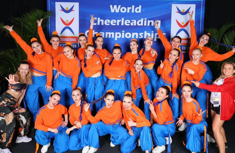 Kids Cheer 1 – Studio KG